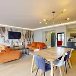 Bluestay 56 - Superbe Appartement A Paris